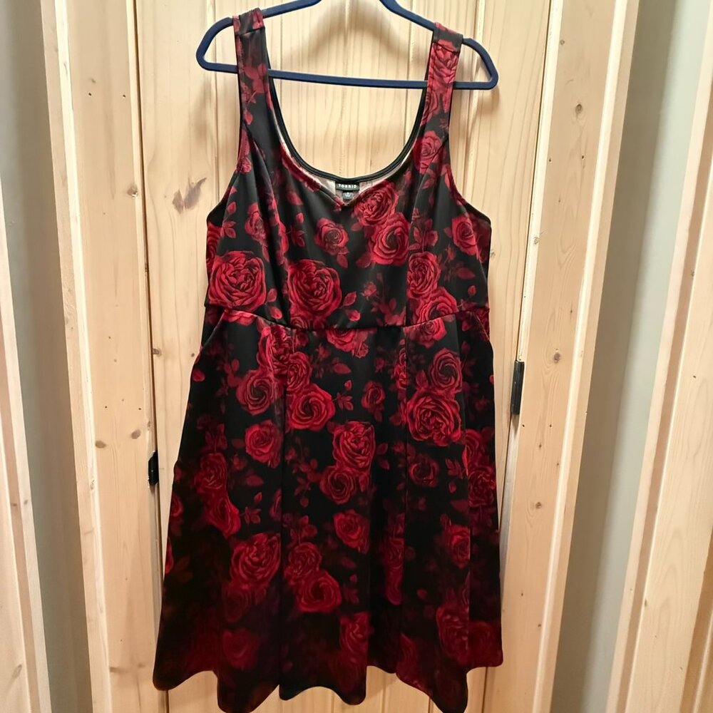 Torrid Dress, Size 3 (3X/22-24), Red and Black